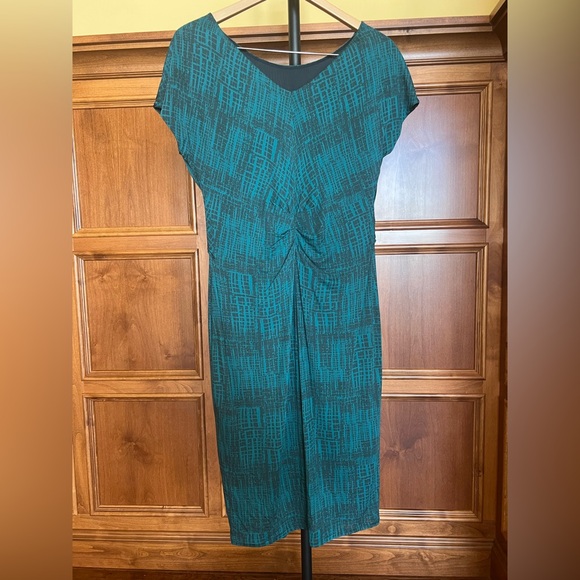 MaxMara Dress Cap Sleeves Emerald Green Size 12 - Picture 6 of 16